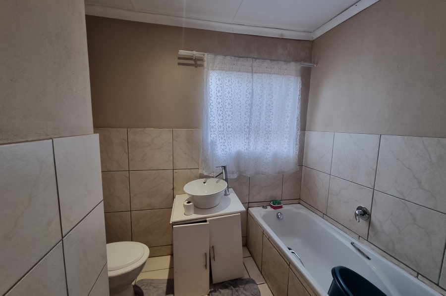 3 Bedroom Property for Sale in Neserhof North West